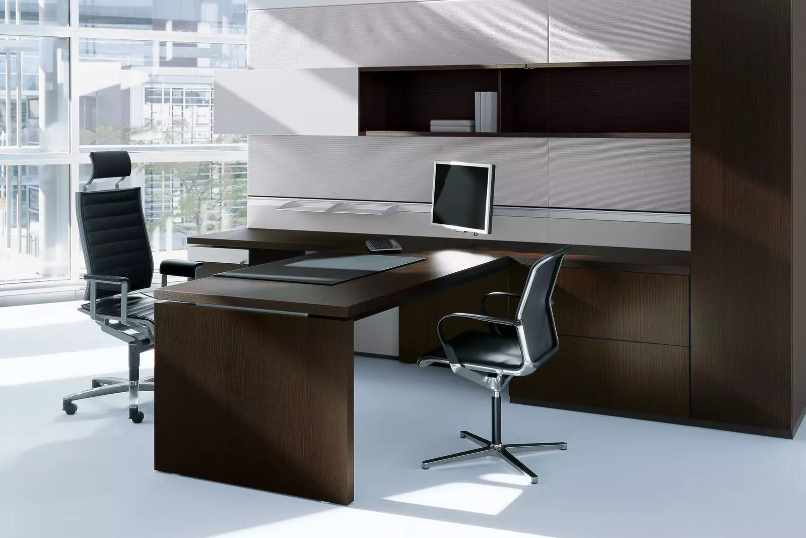 p2-management, Premium Schreibtisch, Bene Büromöbel, Bild 5