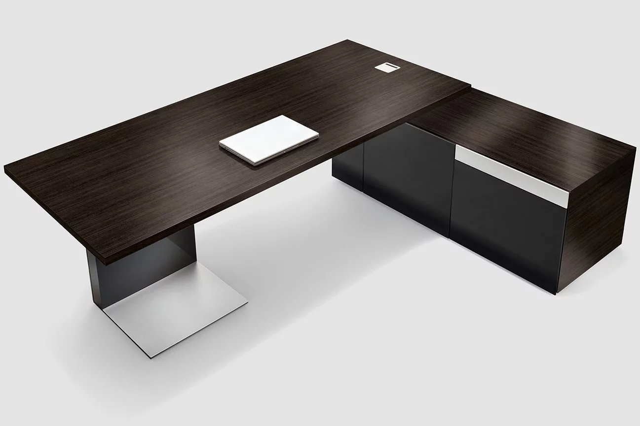 p2-management, Premium Schreibtisch, Bene Büromöbel, Bild 1