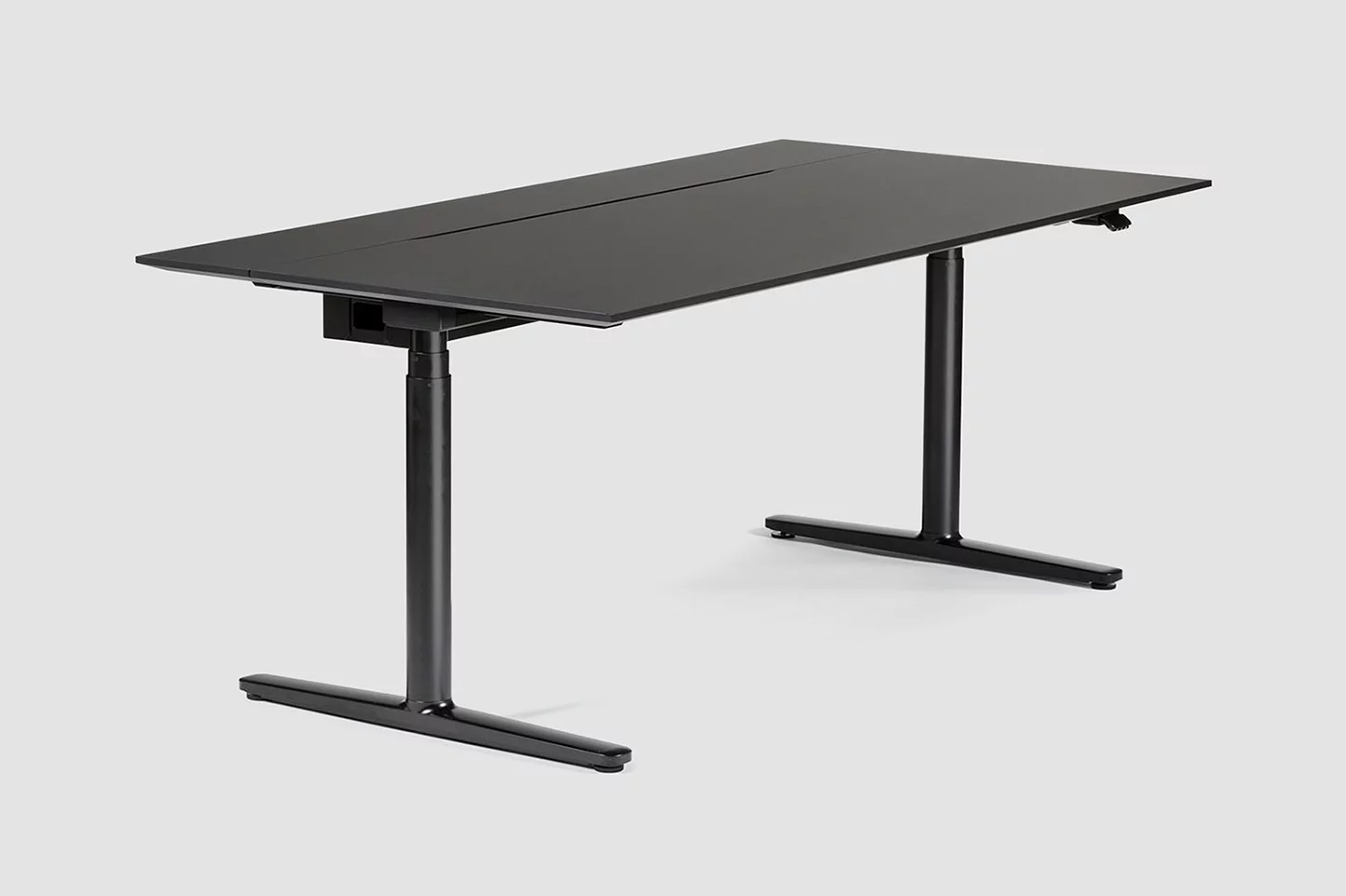 level-lift-pro, (Electrically) height-adjustable Premium Desk, Bene Office furniture, Image 1