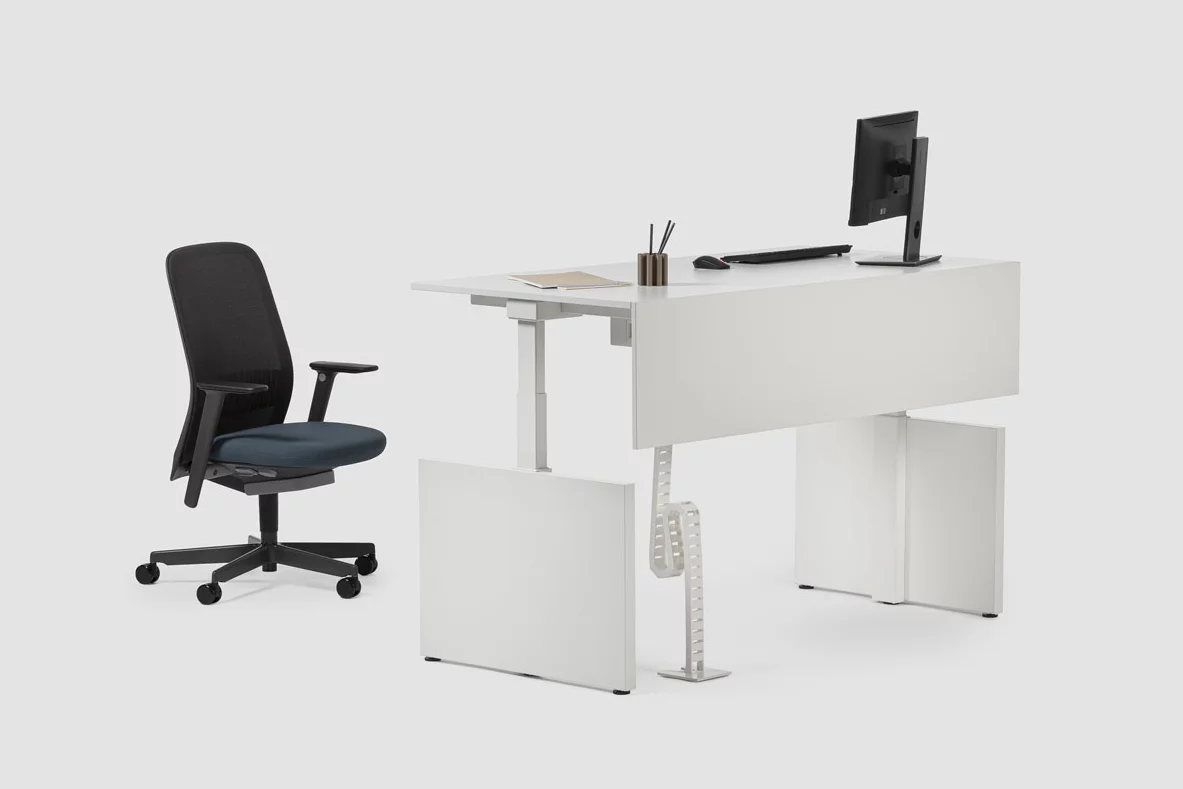 CLASSIC Lift, (Electrically) height-adjustable Desk, Bene Office furniture, Image 3