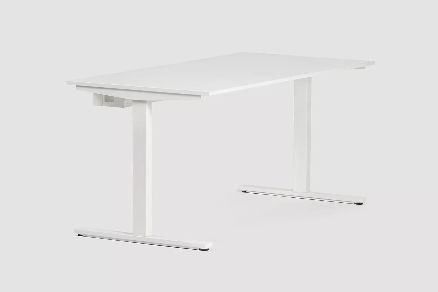 Level-Pure, Height-adjustable Seating height Desk, Bene Office furniture, Image 1