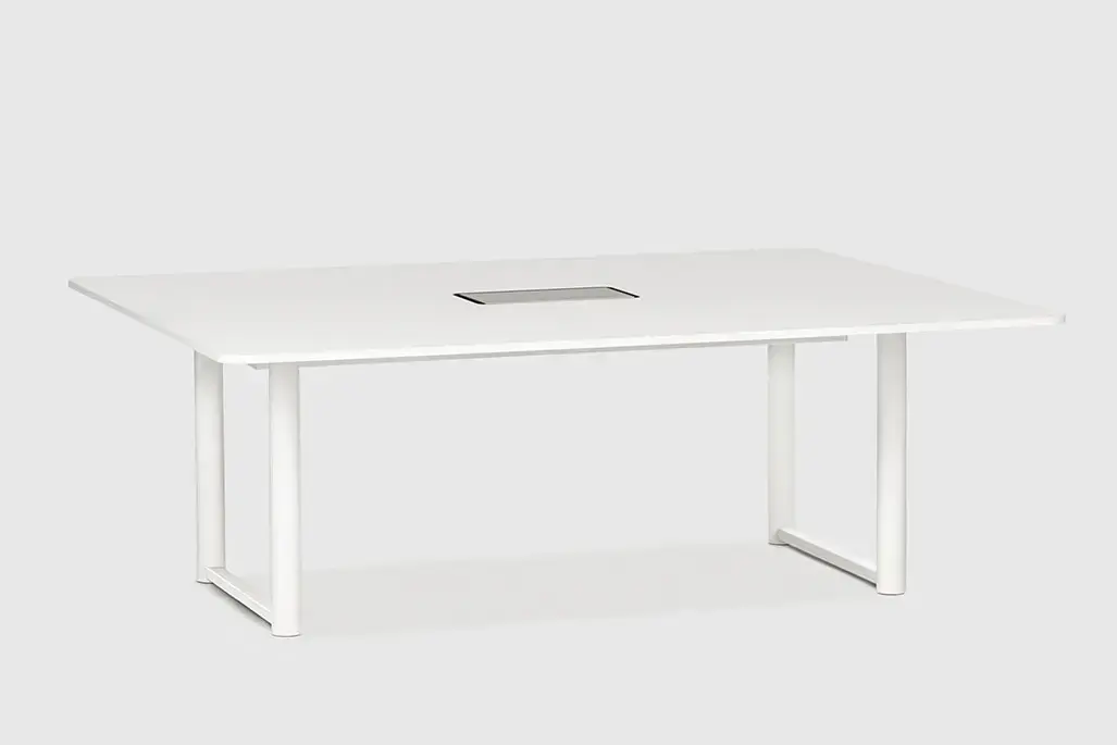 level-pure-meeting-quattro, Seating height Meeting table, Bene Office furniture, Image 1